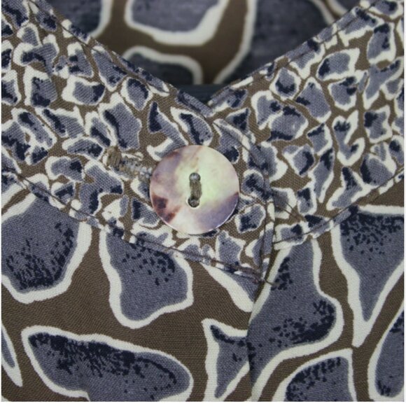 ILYSE HART LTD Animal Print Sleeveless Button Tunic Top - Medium - Picture 4 of 4